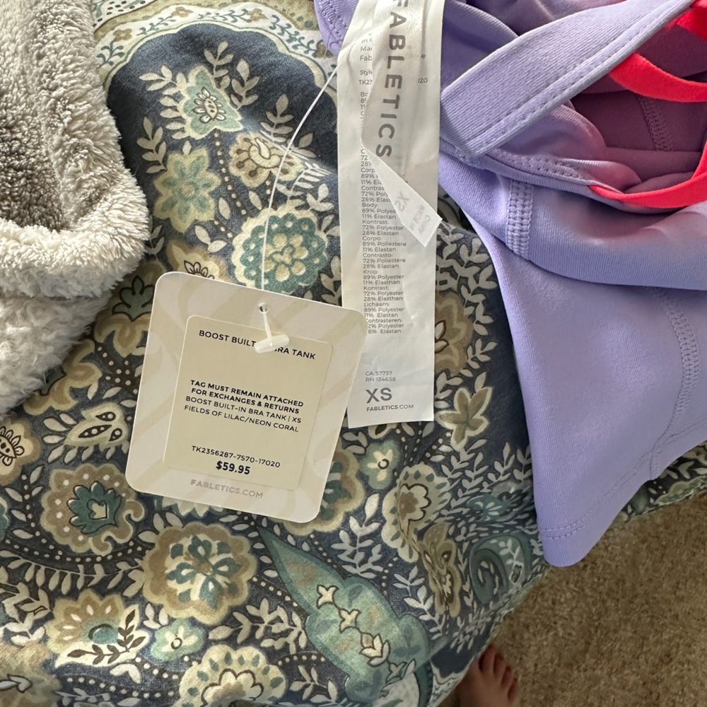 Fabletics tank - Picture 3 of 4